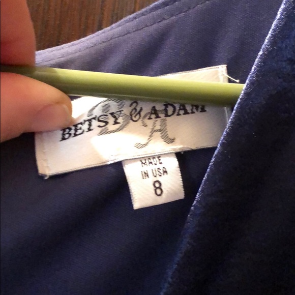 Dress - Picture 3 of 4